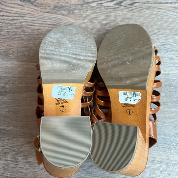 Windsor Platform Sandals with Woven Straps - Picture 7 of 9